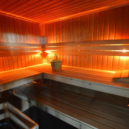 Сasa de vacaciones Tastefully Furnished Farmhouse With Sauna In Waimes